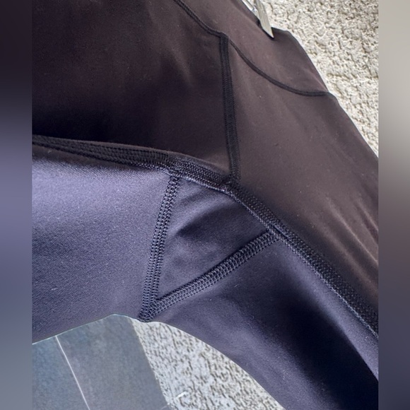 Lululemon Wunder Train High-Rise Tight 25"
Black (First Release) - Picture 7 of 8